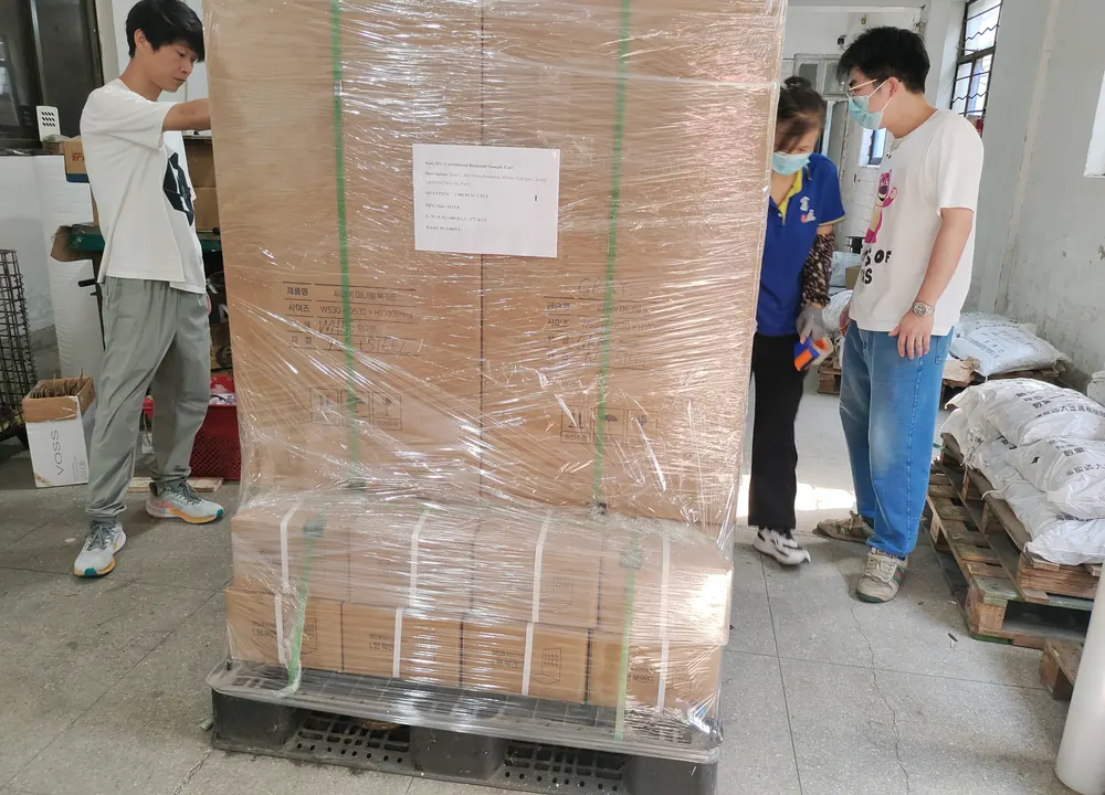 Pre-shipment inspection and packing preparation in the Fulei workshop.