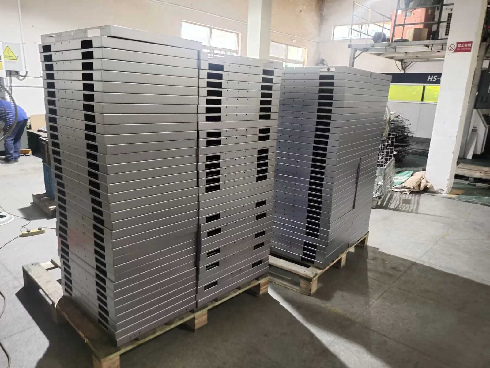 1.5 mm stainless steel enclosure panel after CNC press brake forming at Fulei Metal